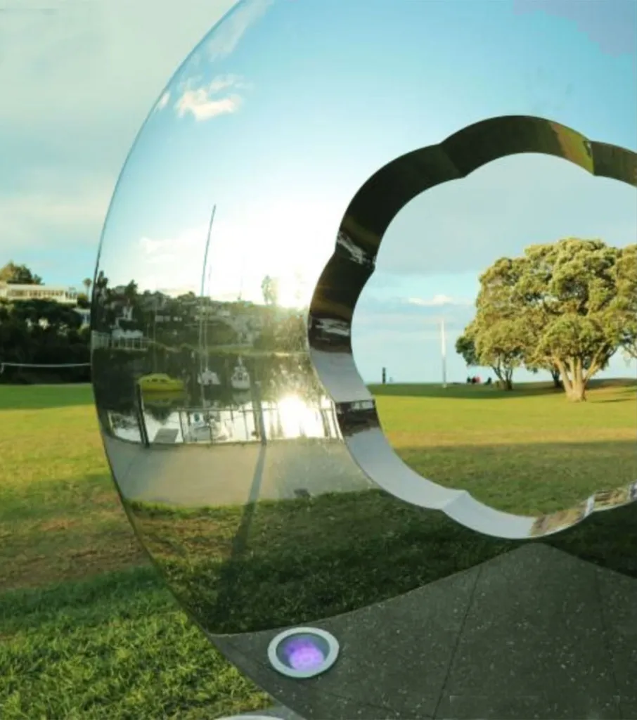 Арт-объект из полированной нержавеющей стали - Калининград 